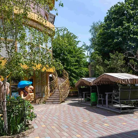 дом павловых Hotel