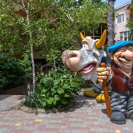 дом павловых Hotel